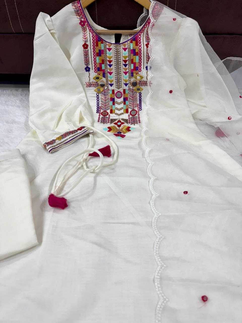 Chanderi Silk Kurti Bottom With Dupatta - MYLUXURY LANE ENTERPRISE